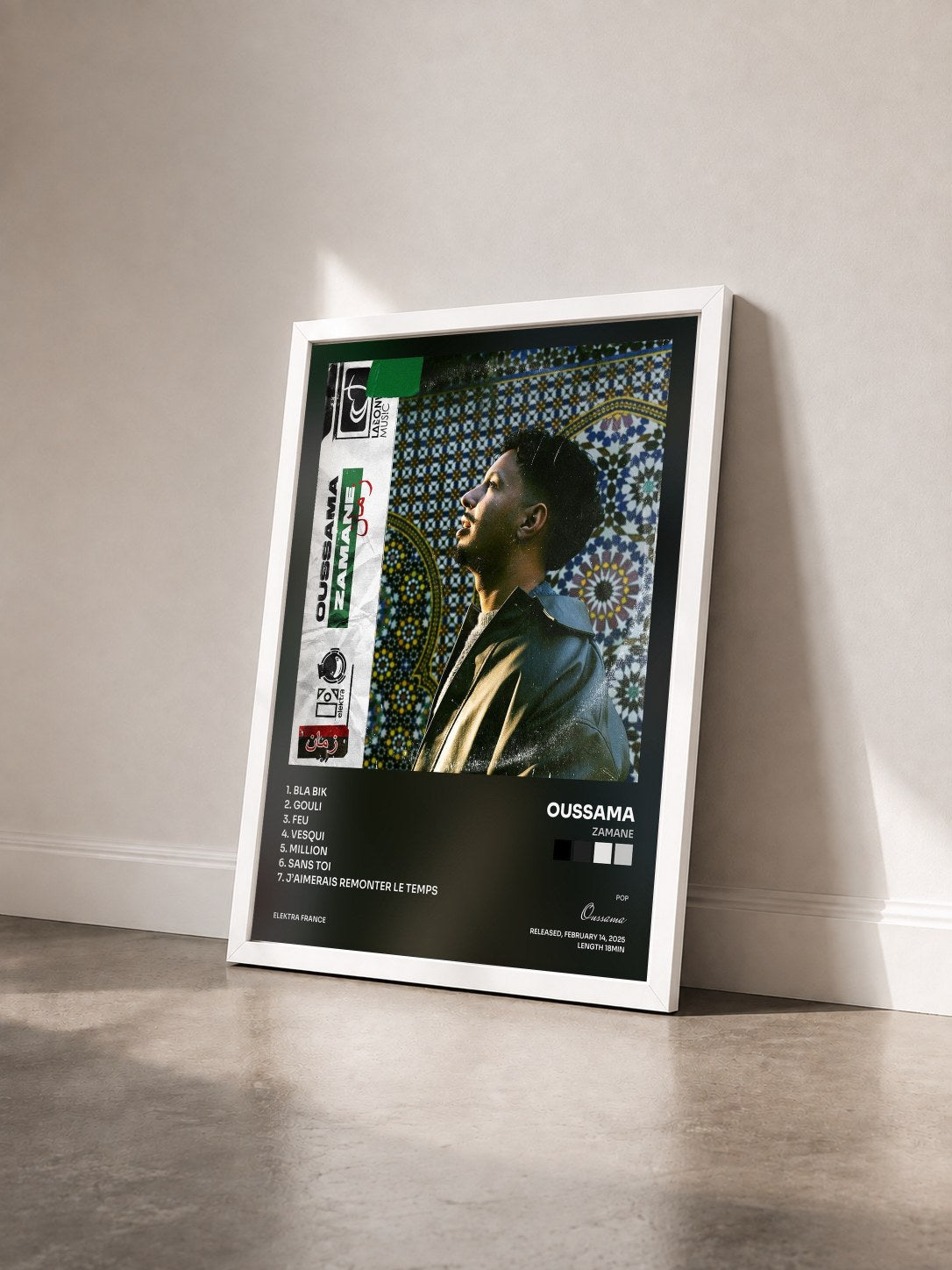 #blanc Tableau de l'album Zamane de Oussama vu de trois quarts, cadre blanc