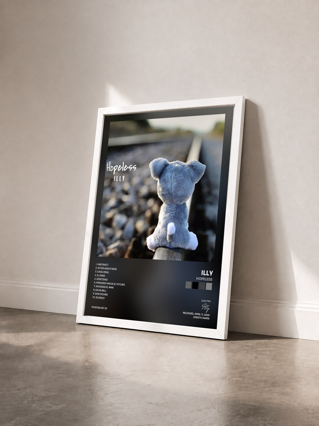 #blanc Tableau de l'album Hopeless de Illy vu de trois quarts, cadre blanc