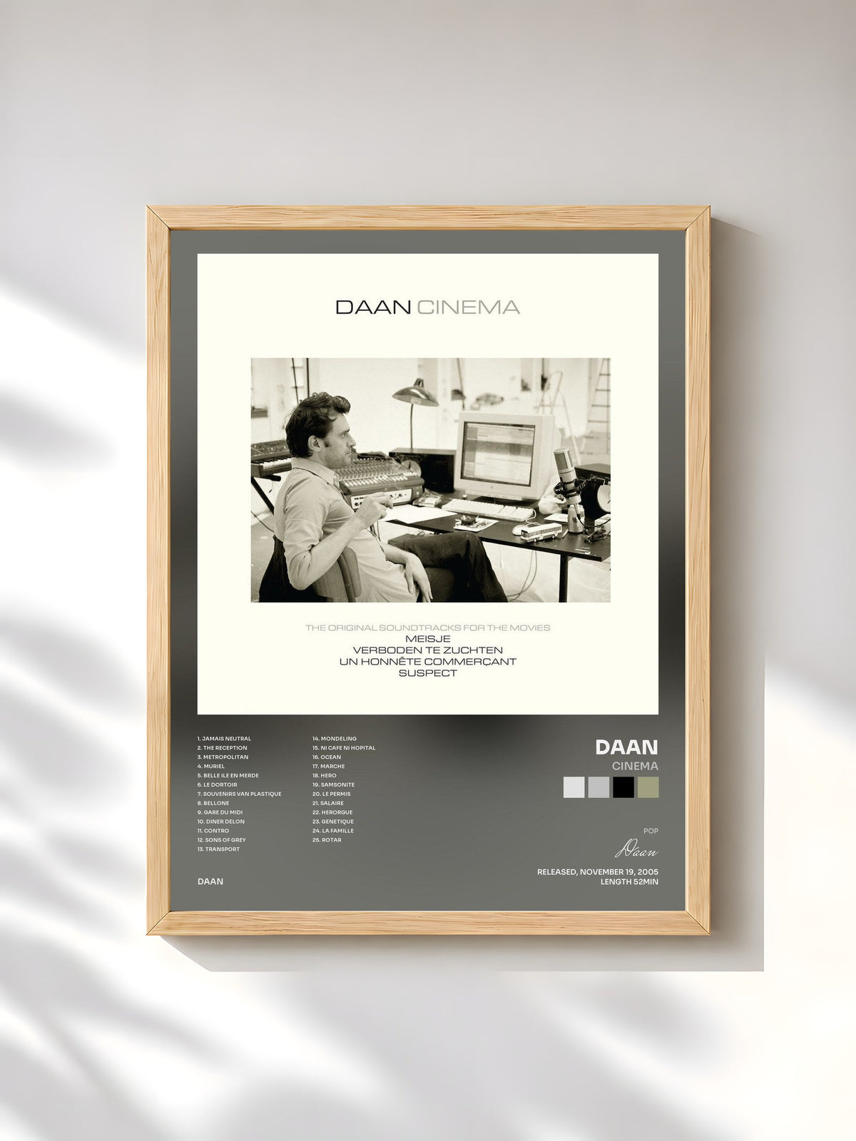 #bois Tableau de l'album Cinema de Daan, cadre en bois brut, imprimé et encadré en France