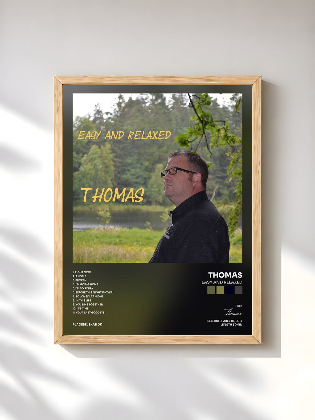 #bois Tableau de l'album Easy and Relaxed de Thomas, cadre en bois brut, imprimé et encadré en France