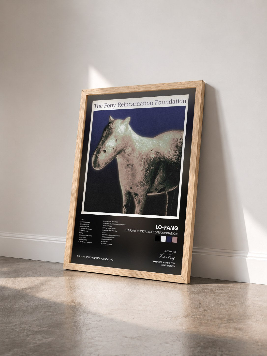#bois Tableau de l'album The Pony Reincarnation Foundation de Lo-Fang vu de trois quarts, cadre en bois brut