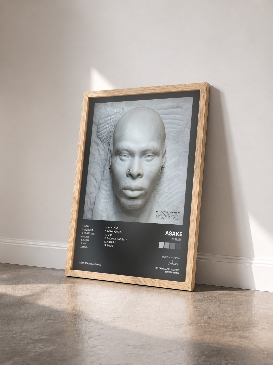 #bois Tableau de l'album M$NEY de Asake vu de trois quarts, cadre en bois brut