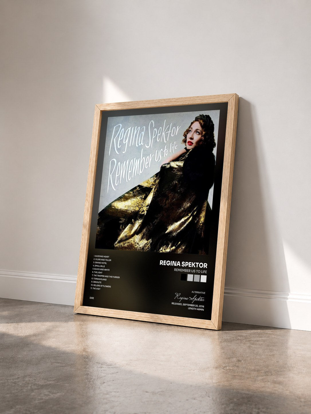 #bois Tableau de l'album Remember Us to Life de Regina Spektor vu de trois quarts, cadre en bois brut
