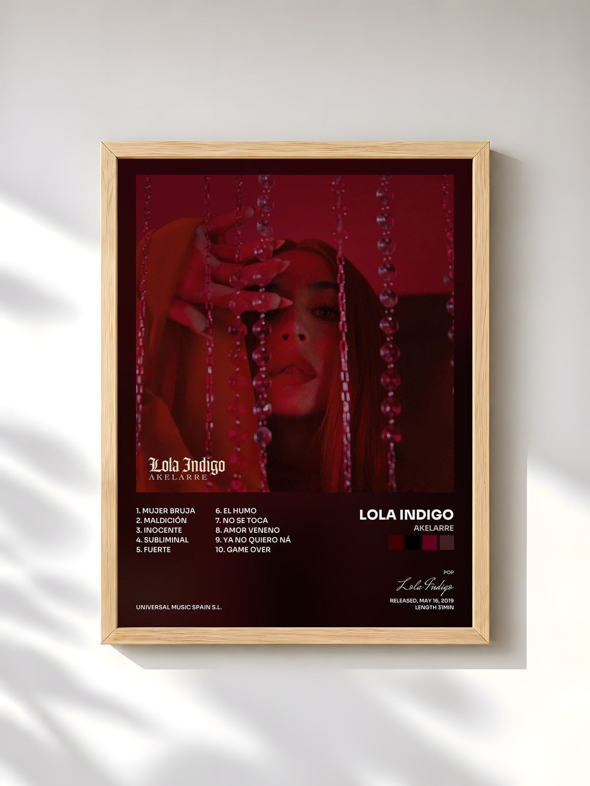 #bois Tableau de l'album Akelarre de Lola Indigo, cadre en bois brut, imprimé et encadré en France