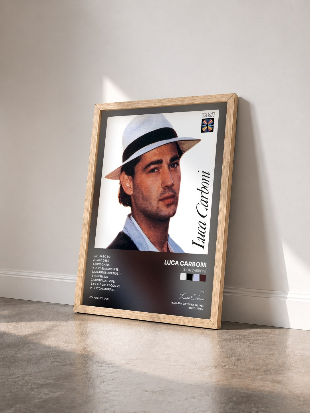 #bois Tableau de l'album Luca Carboni de Luca Carboni vu de trois quarts, cadre en bois brut