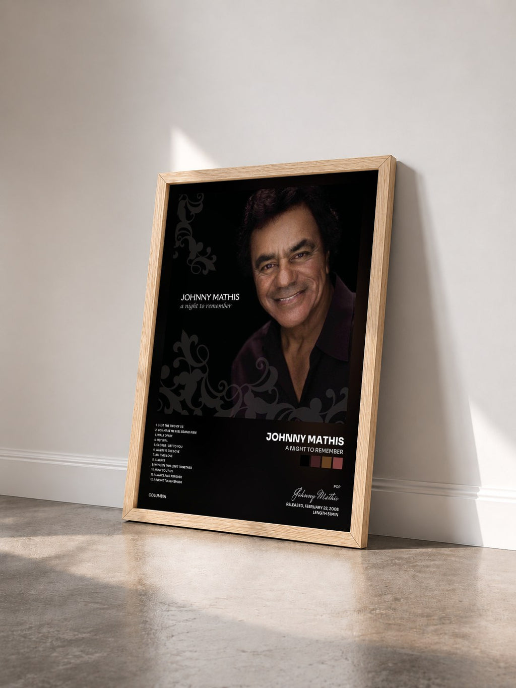 #bois Tableau de l'album A Night To Remember de Johnny Mathis vu de trois quarts, cadre en bois brut