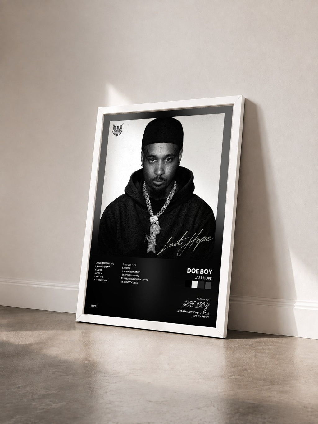 #blanc Tableau de l'album LAST HOPE de DOE BOY vu de trois quarts, cadre blanc