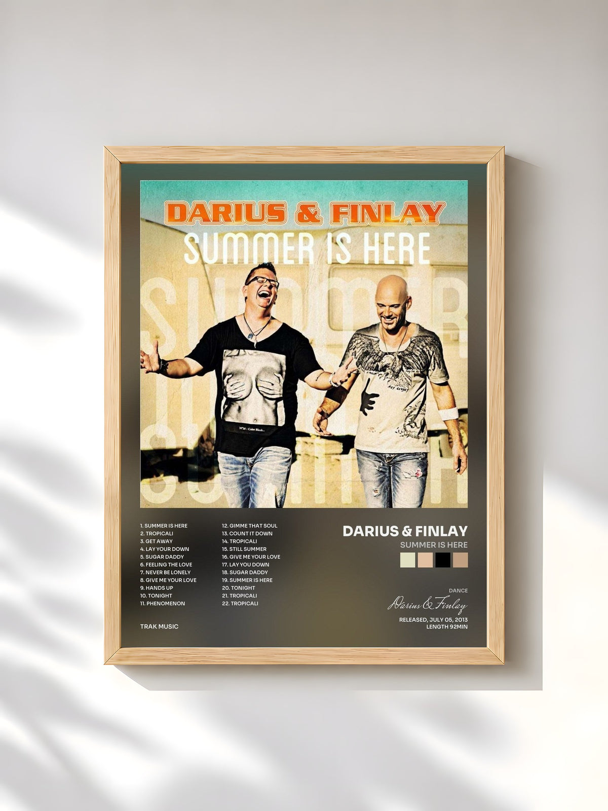 #bois Tableau de l'album Summer Is Here de Darius & Finlay, cadre en bois brut, imprimé et encadré en France