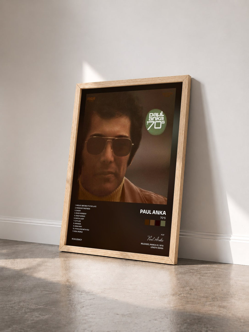 #bois Tableau de l'album 70's de Paul Anka vu de trois quarts, cadre en bois brut