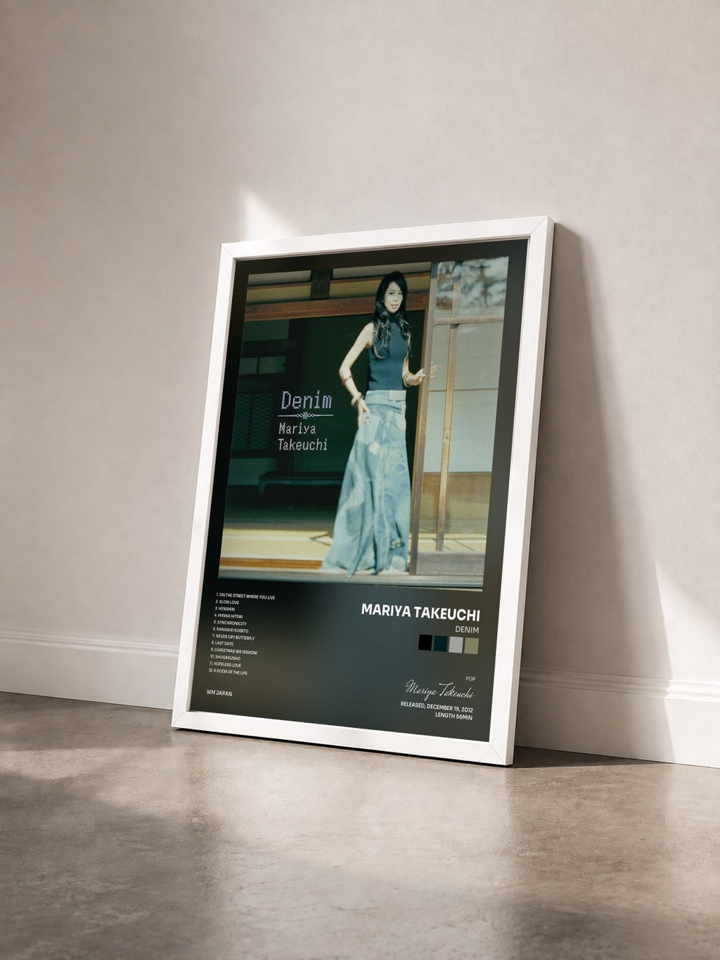 #blanc Tableau de l'album Denim de Mariya Takeuchi vu de trois quarts, cadre blanc