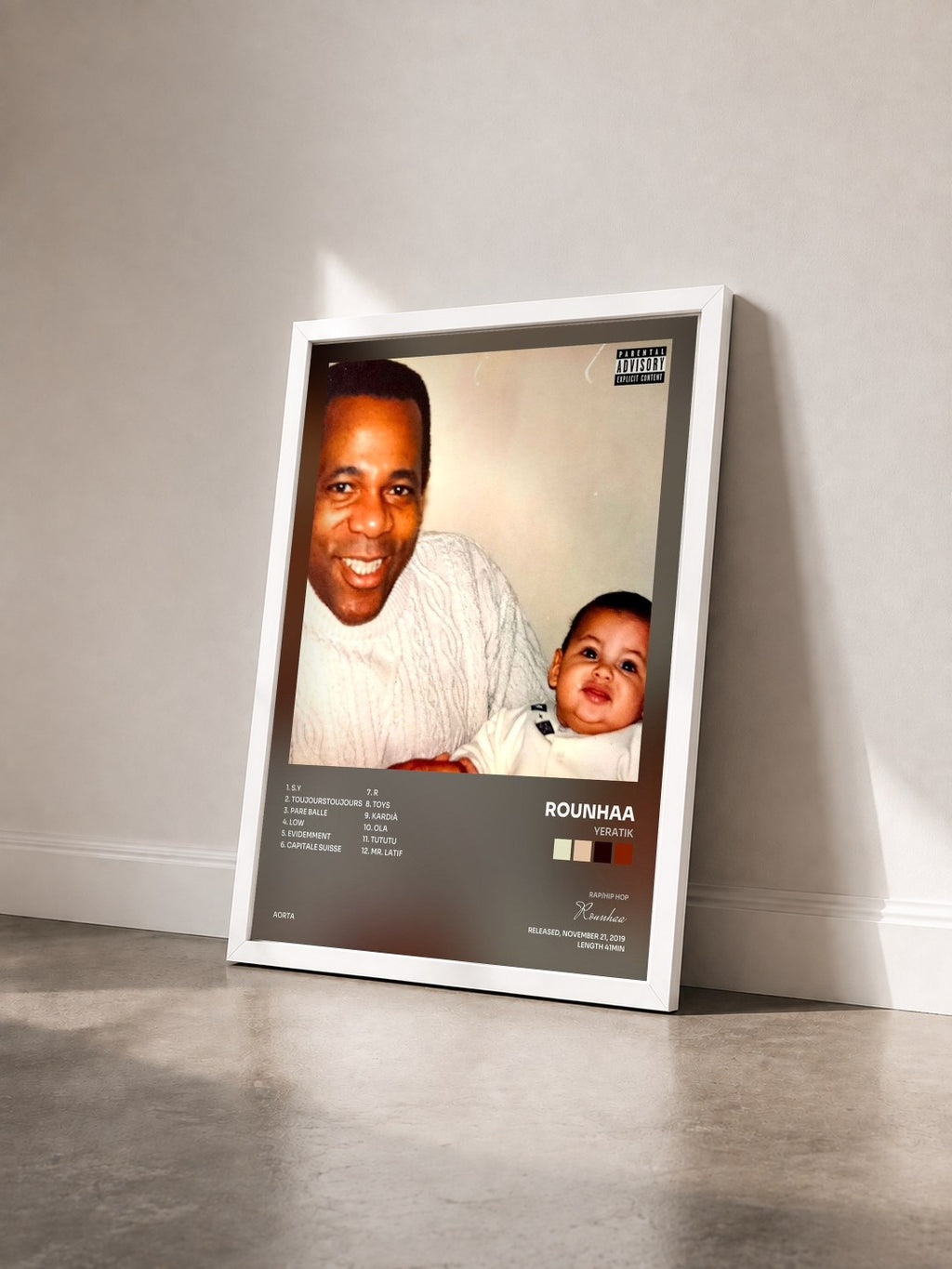 #blanc Tableau de l'album Yeratik de Rounhaa vu de trois quarts, cadre blanc