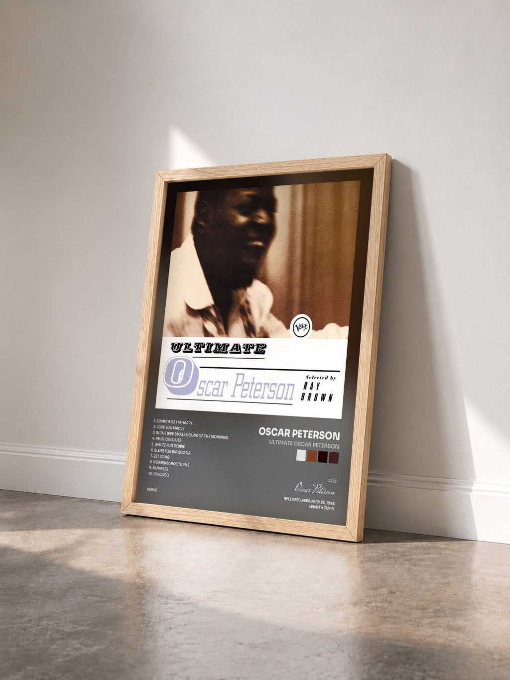 #bois Tableau de l'album Ultimate Oscar Peterson de Oscar Peterson vu de trois quarts, cadre en bois brut