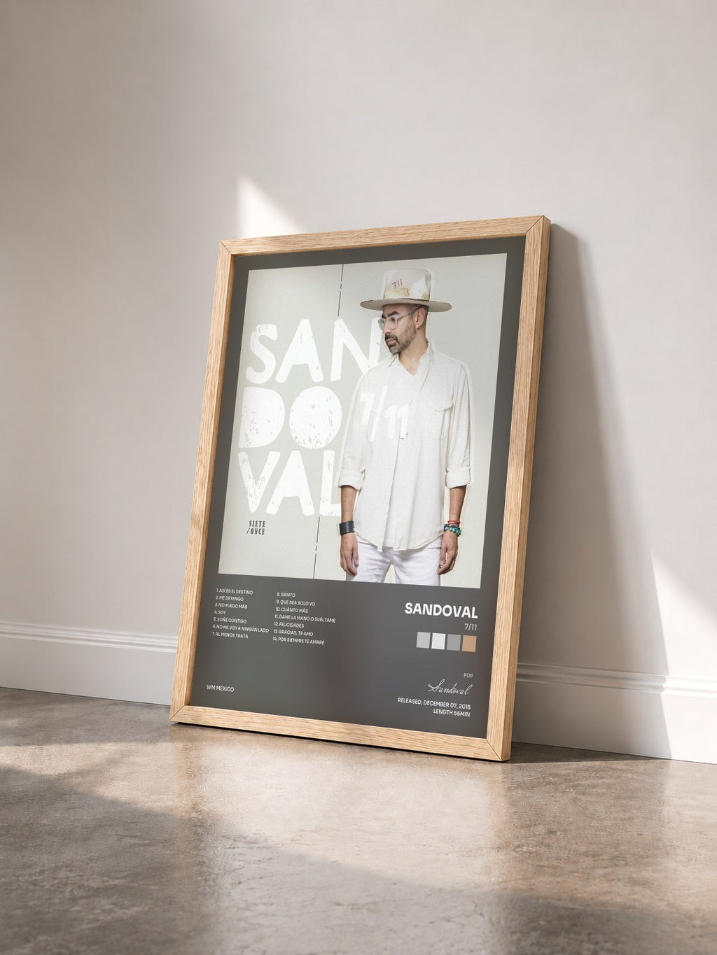 #bois Tableau de l'album 7/11 de Sandoval vu de trois quarts, cadre en bois brut