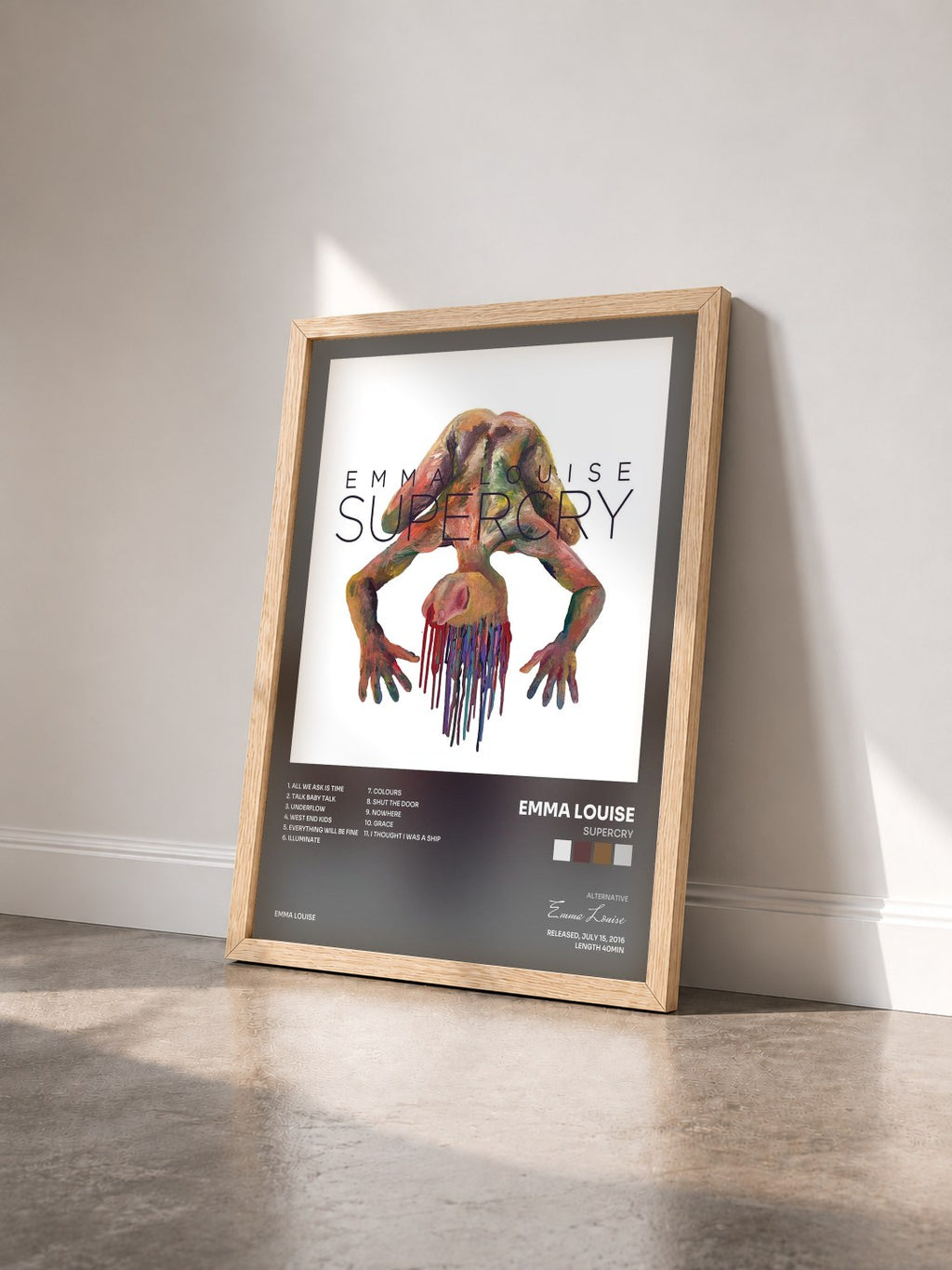 #bois Tableau de l'album Supercry de Emma Louise vu de trois quarts, cadre en bois brut