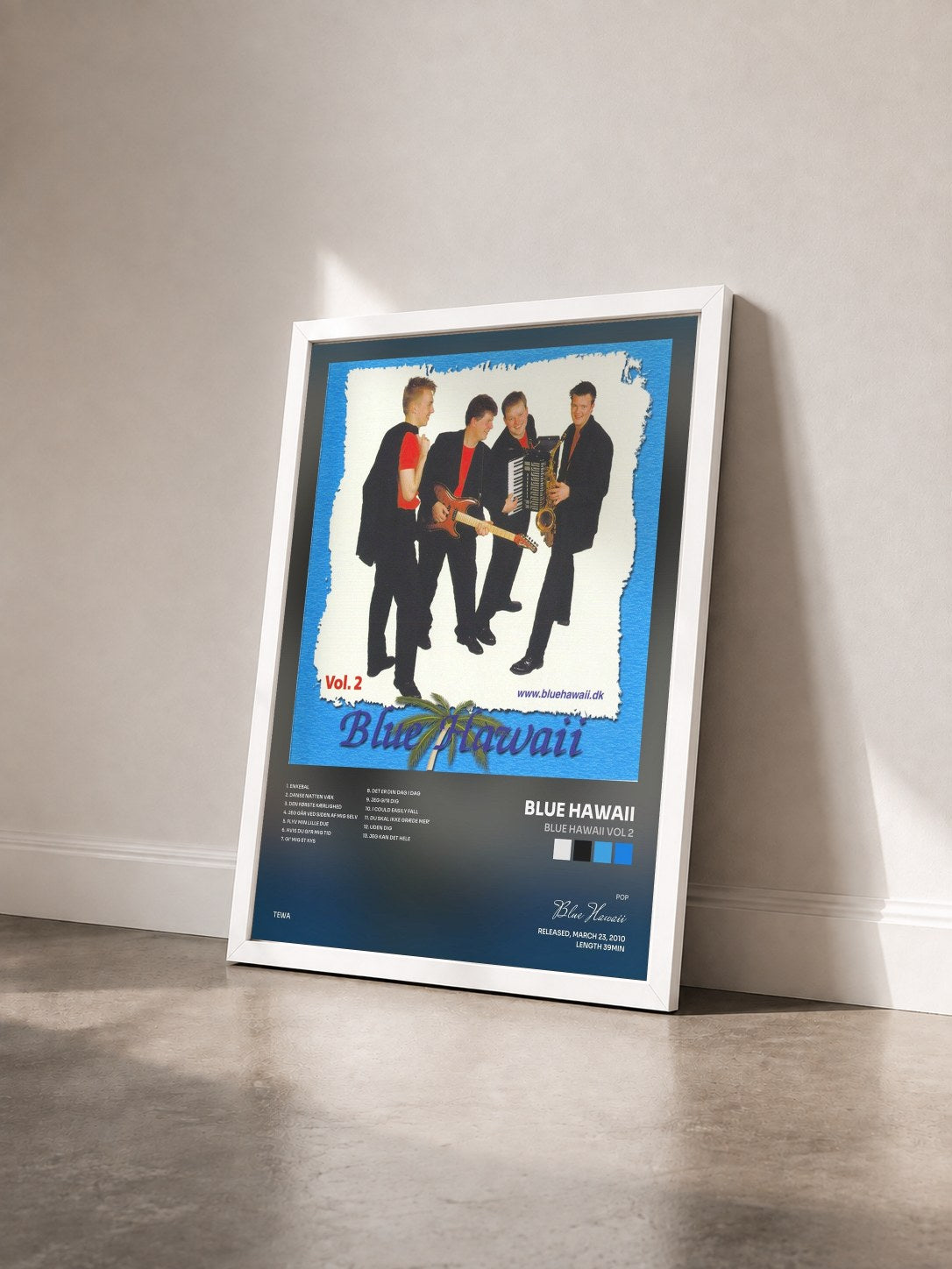 #blanc Tableau de l'album Blue Hawaii Vol 2 de Blue Hawaii vu de trois quarts, cadre blanc