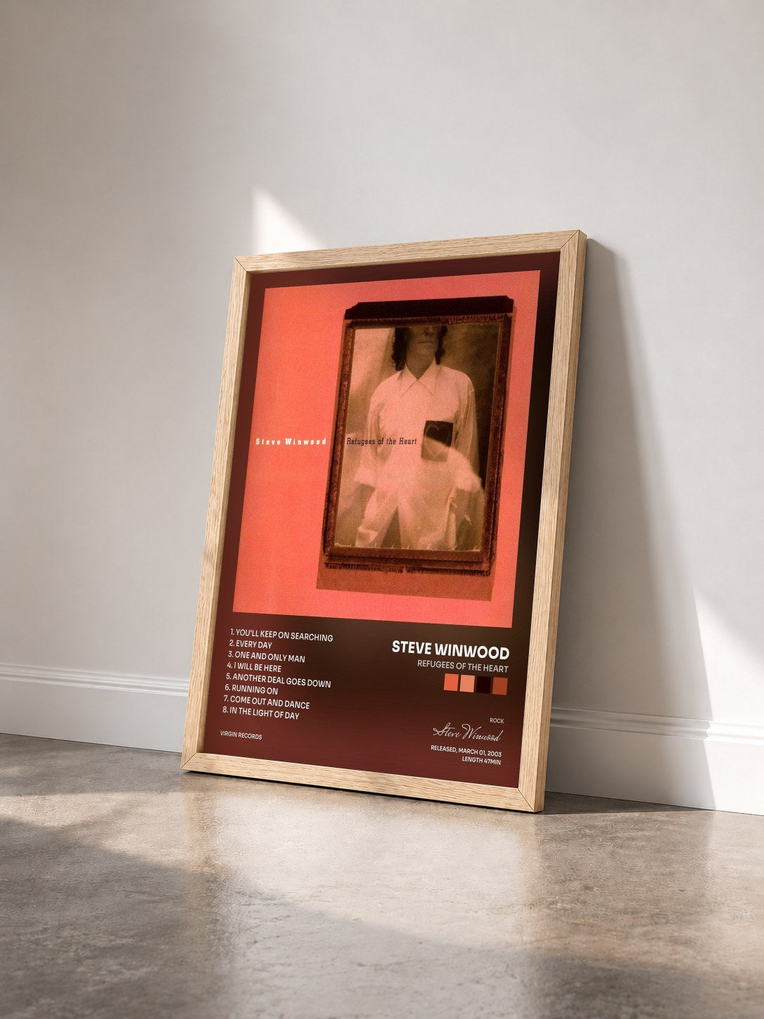 #bois Tableau de l'album Refugees Of The Heart de Steve Winwood vu de trois quarts, cadre en bois brut