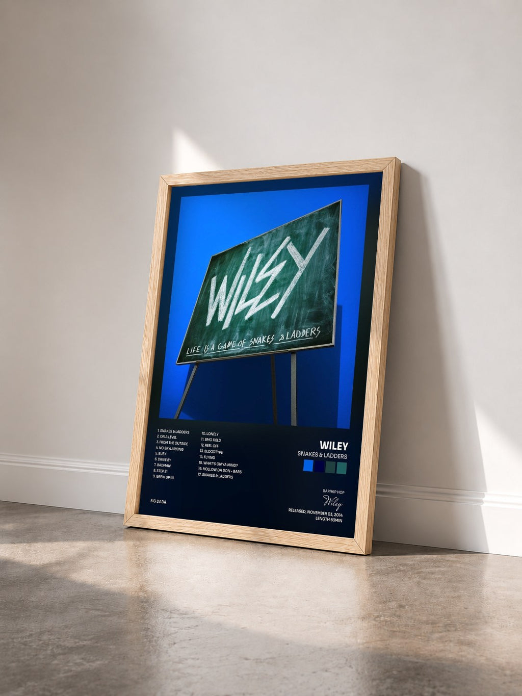 #bois Tableau de l'album Snakes & Ladders de Wiley vu de trois quarts, cadre en bois brut