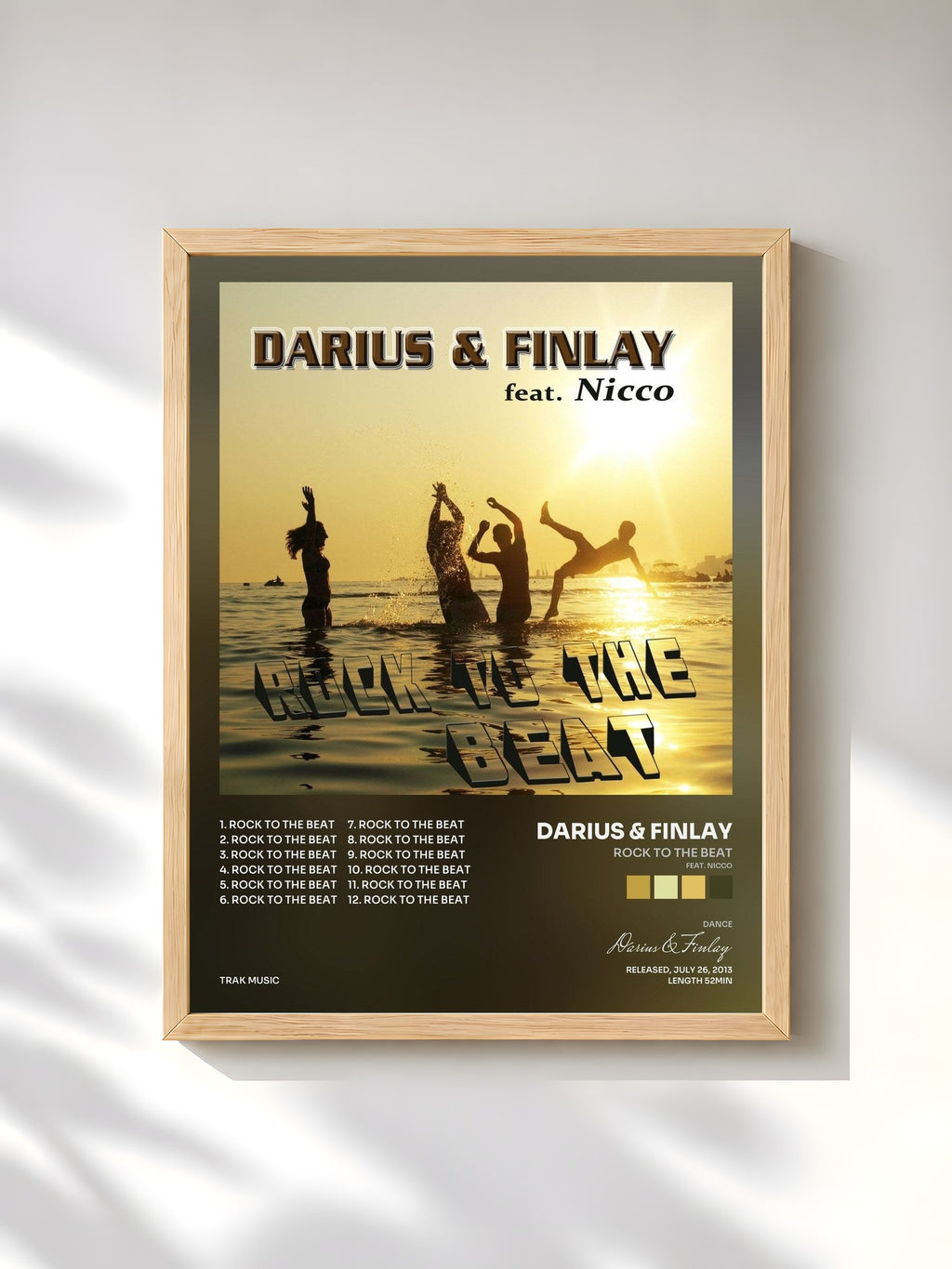 #bois Tableau de l'album Rock to the Beat (feat. Nicco) de Darius & Finlay, cadre en bois brut, imprimé et encadré en France