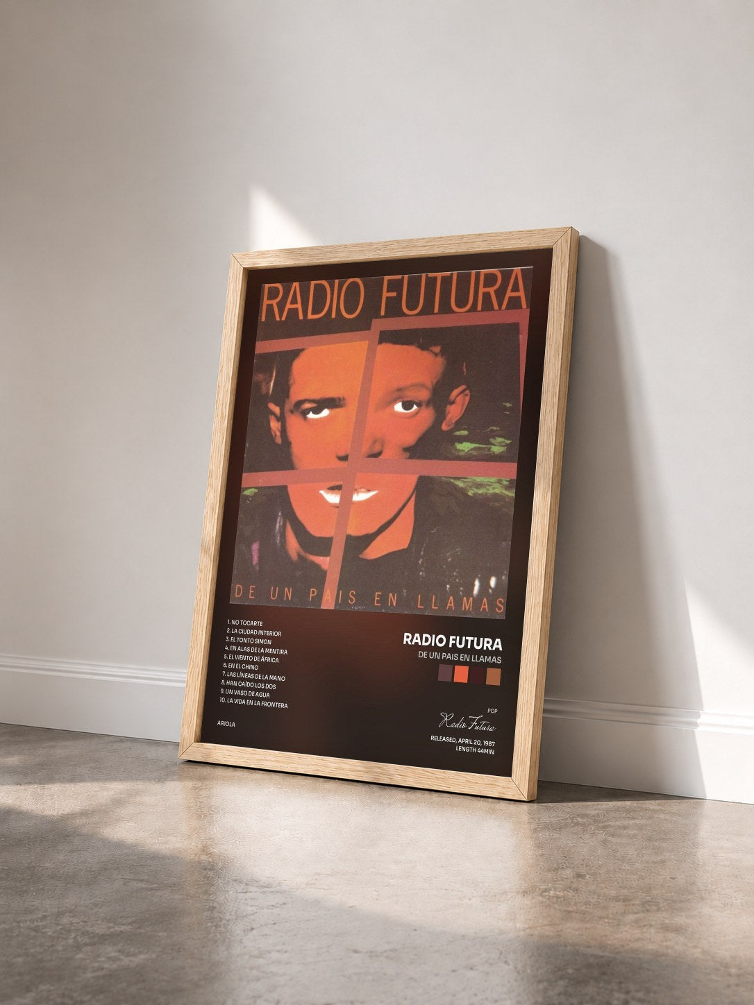 #bois Tableau de l'album De un Pais en Llamas de Radio Futura vu de trois quarts, cadre en bois brut