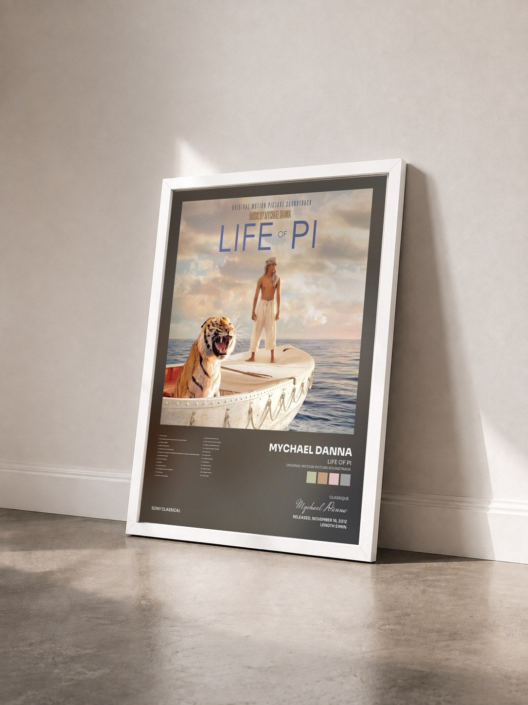 #blanc Tableau de l'album Life of Pi (Original Motion Picture Soundtrack) de Mychael Danna vu de trois quarts, cadre blanc