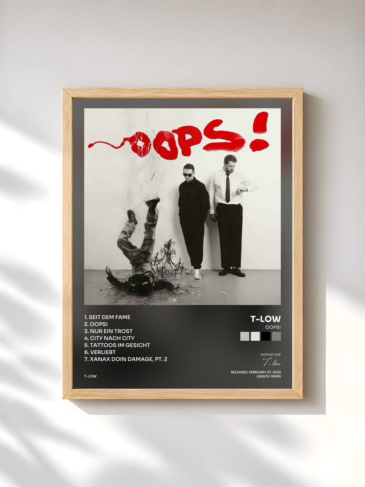 #bois Tableau de l'album OOPS! de T-low, cadre en bois brut, imprimé et encadré en France