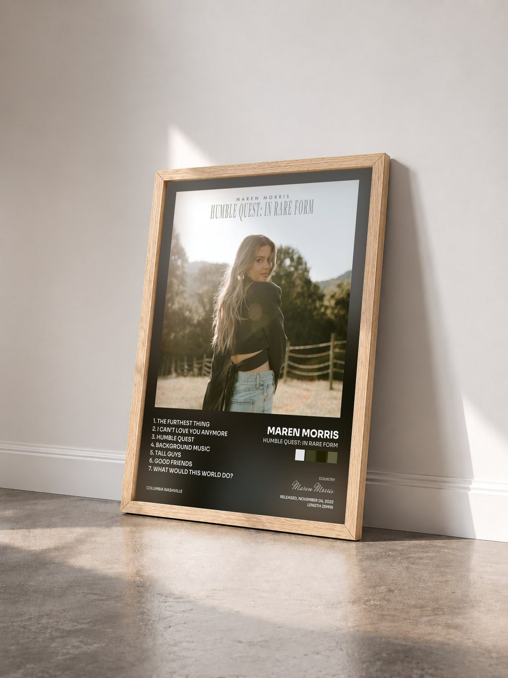 #bois Tableau de l'album Humble Quest: In Rare Form de Maren Morris vu de trois quarts, cadre en bois brut
