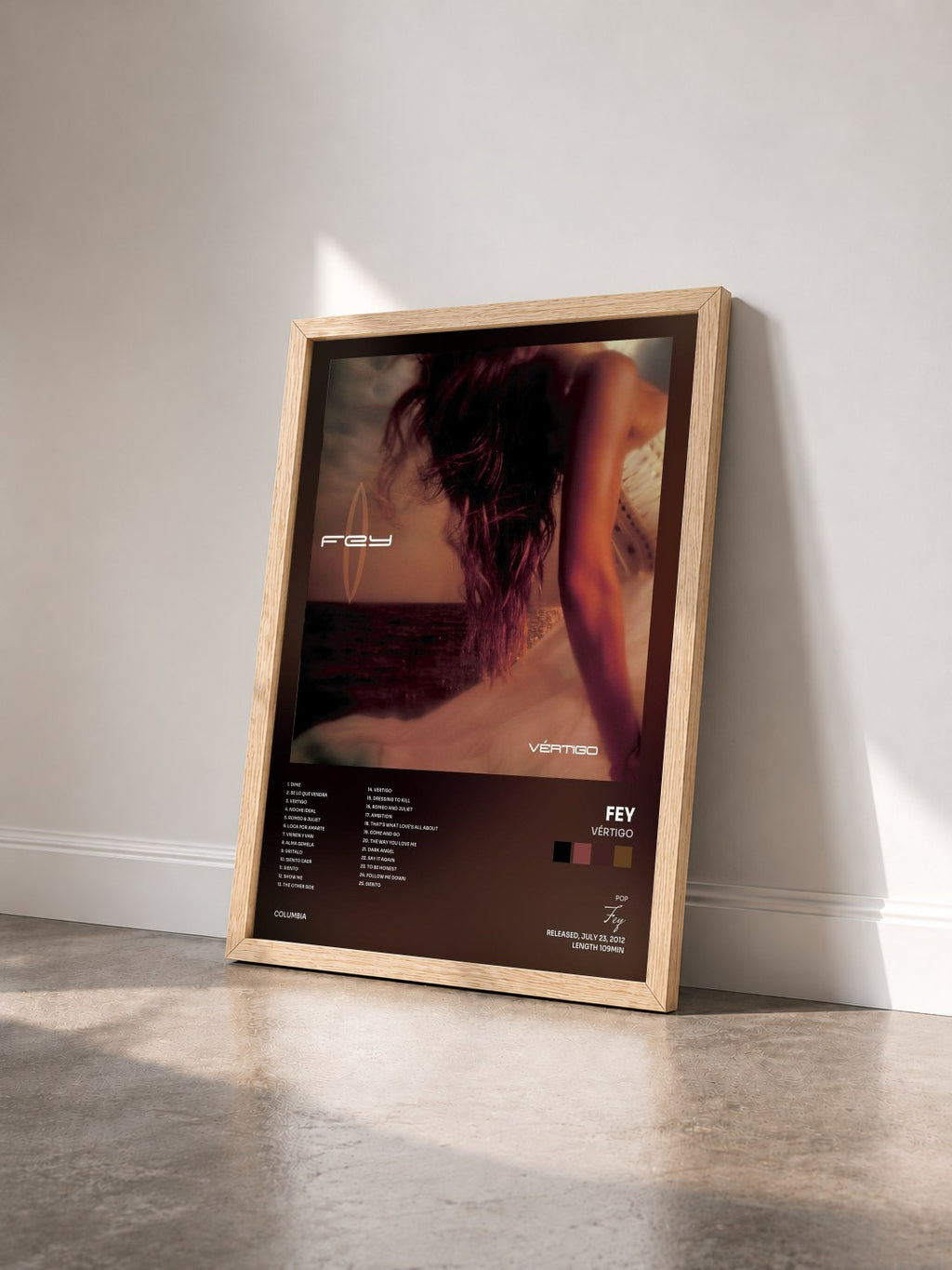 #bois Tableau de l'album Vértigo de Fey vu de trois quarts, cadre en bois brut