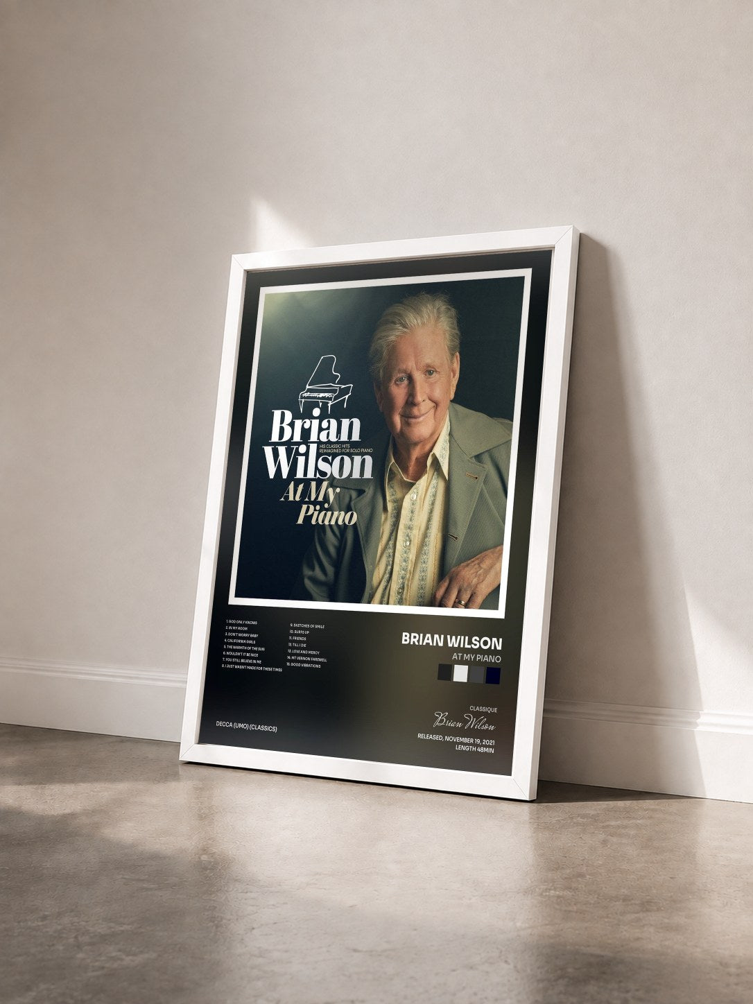#blanc Tableau de l'album At My Piano de Brian Wilson vu de trois quarts, cadre blanc