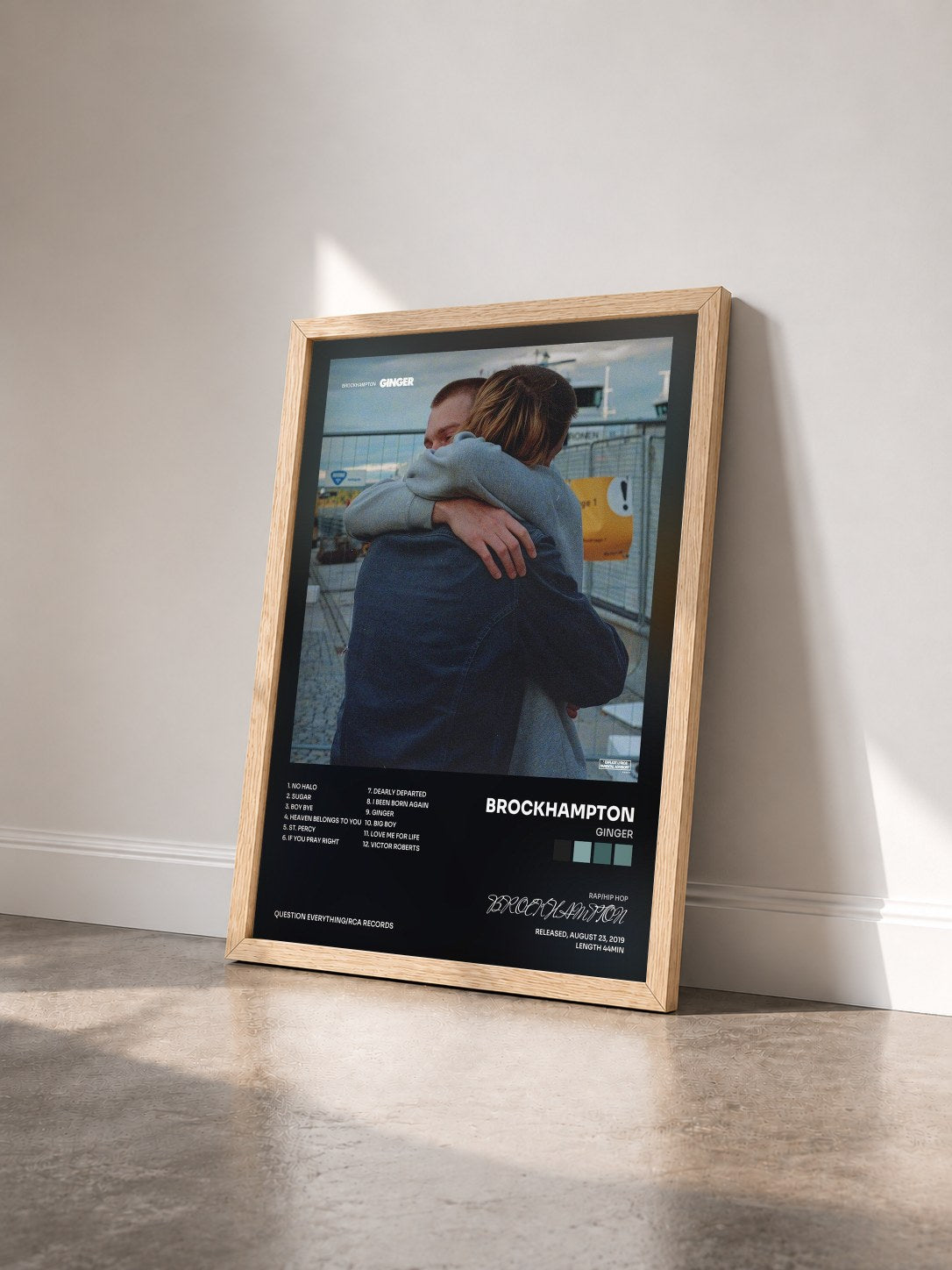 #bois Tableau de l'album GINGER de BROCKHAMPTON vu de trois quarts, cadre en bois brut