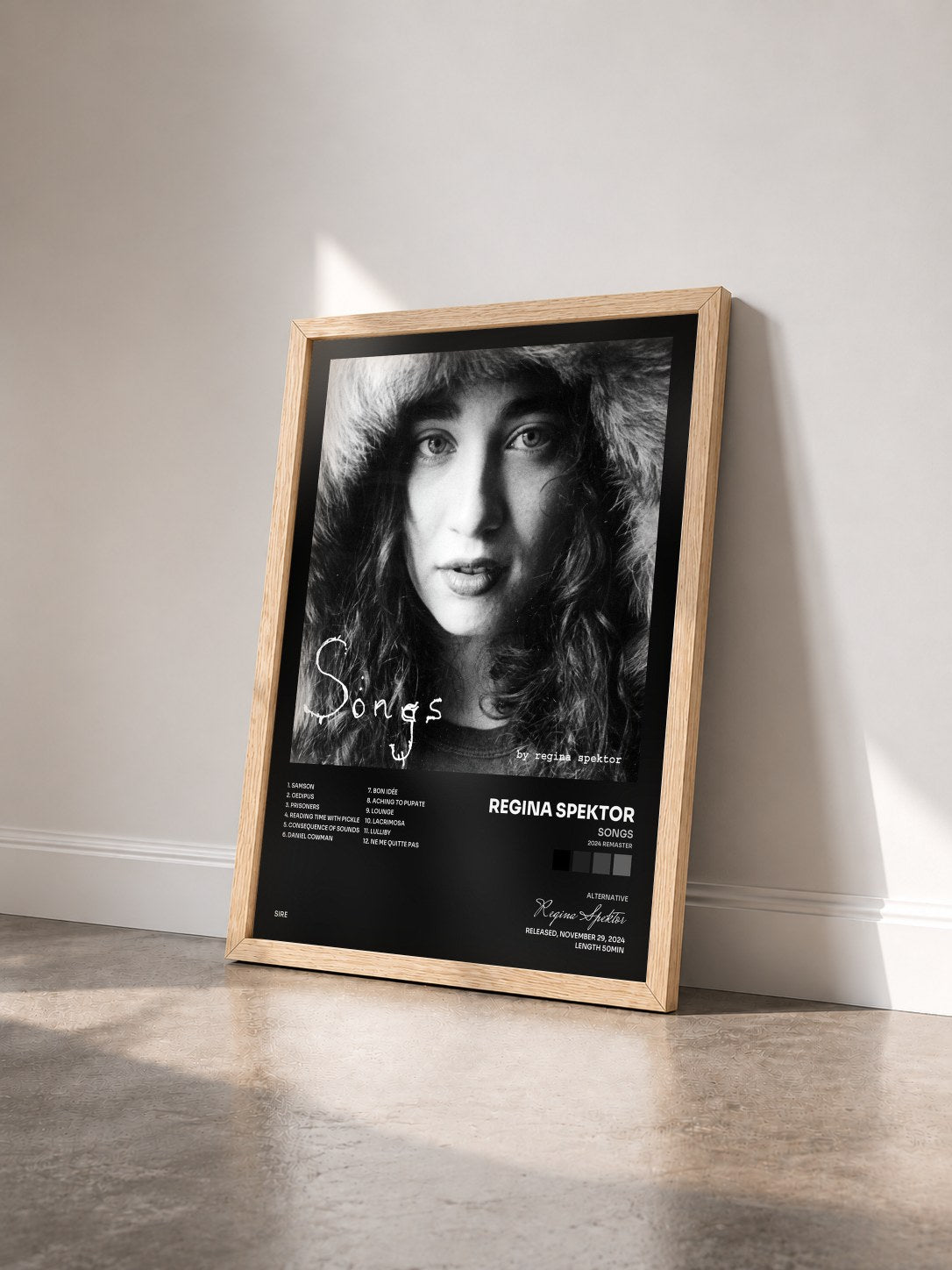 #bois Tableau de l'album Songs (2024 Remaster) de Regina Spektor vu de trois quarts, cadre en bois brut