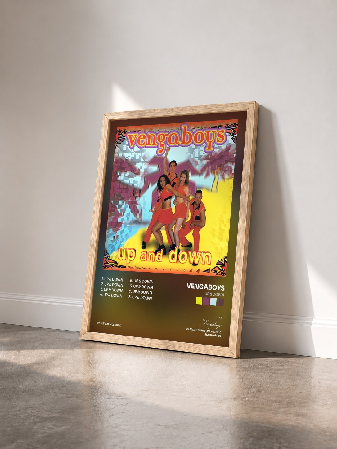 #bois Tableau de l'album Up & Down de Vengaboys vu de trois quarts, cadre en bois brut