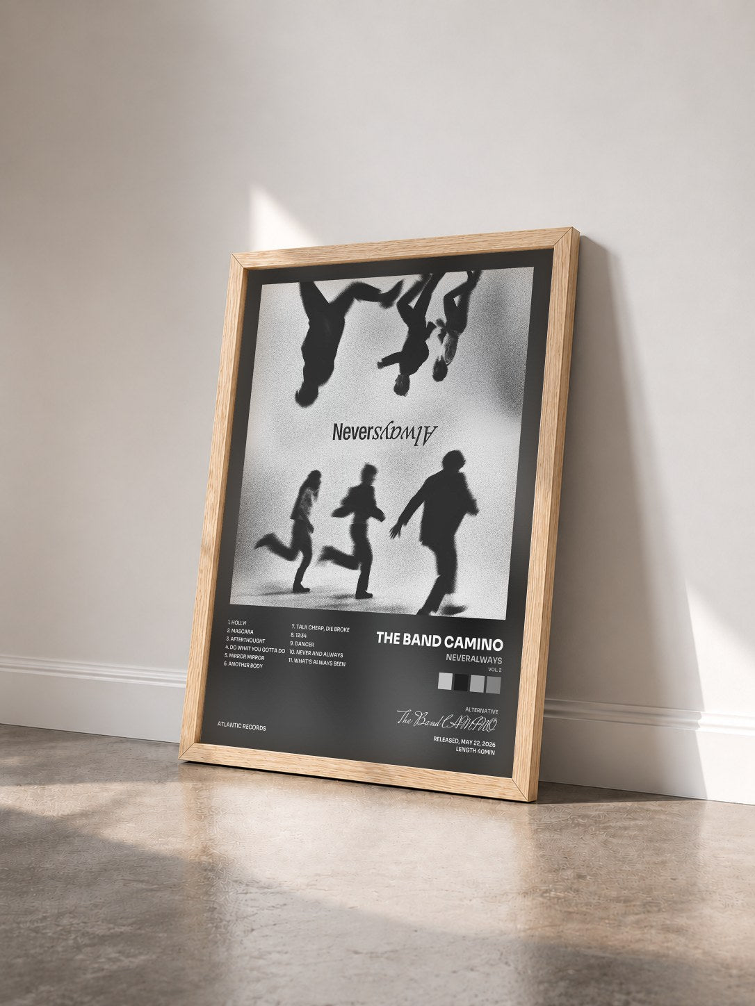 #bois Tableau de l'album NeverAlways (Vol. 2) de The Band CAMINO vu de trois quarts, cadre en bois brut