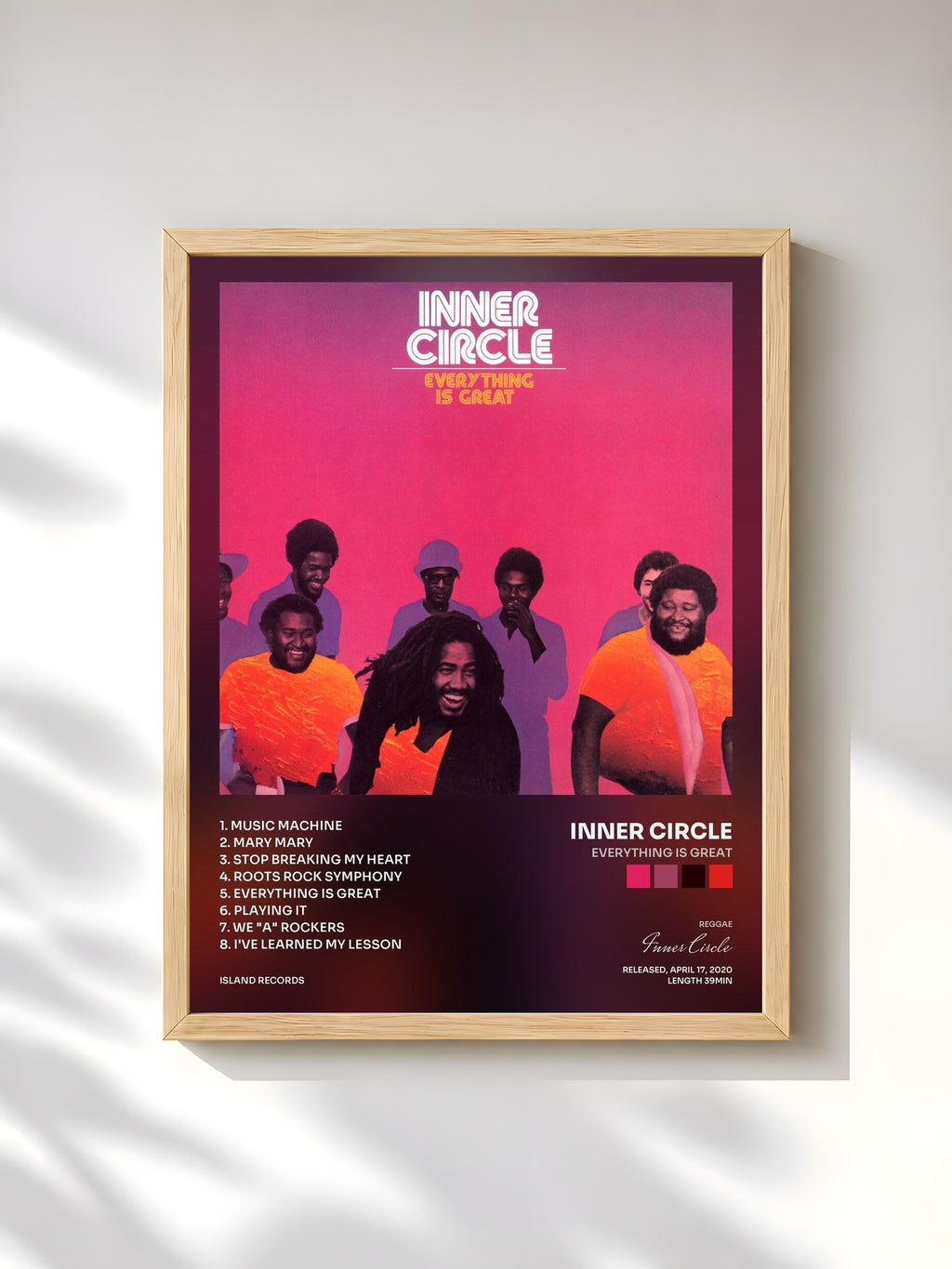 #bois Tableau de l'album Everything Is Great de Inner Circle, cadre en bois brut, imprimé et encadré en France