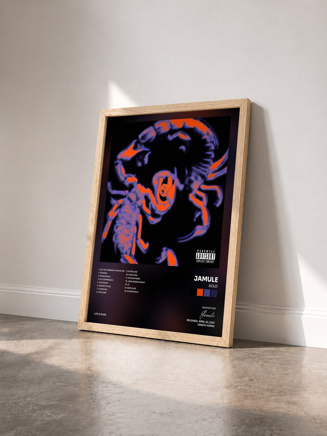 #bois Tableau de l'album SOLD de Jamule vu de trois quarts, cadre en bois brut