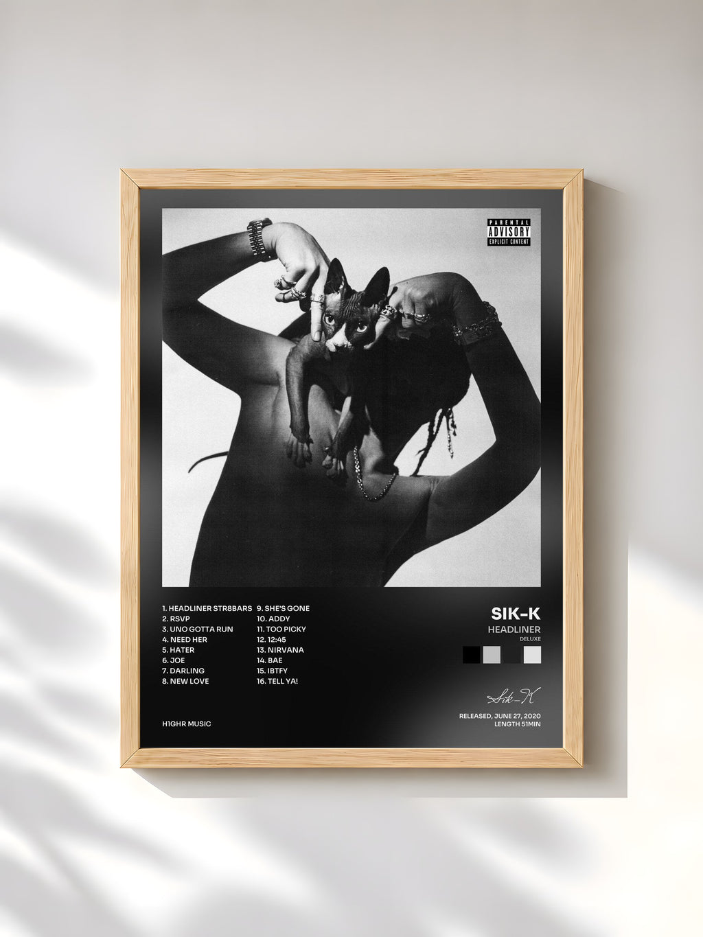 #bois Tableau de l'album HEADLINER (Deluxe) de Sik-K, cadre en bois brut, imprimé et encadré en France