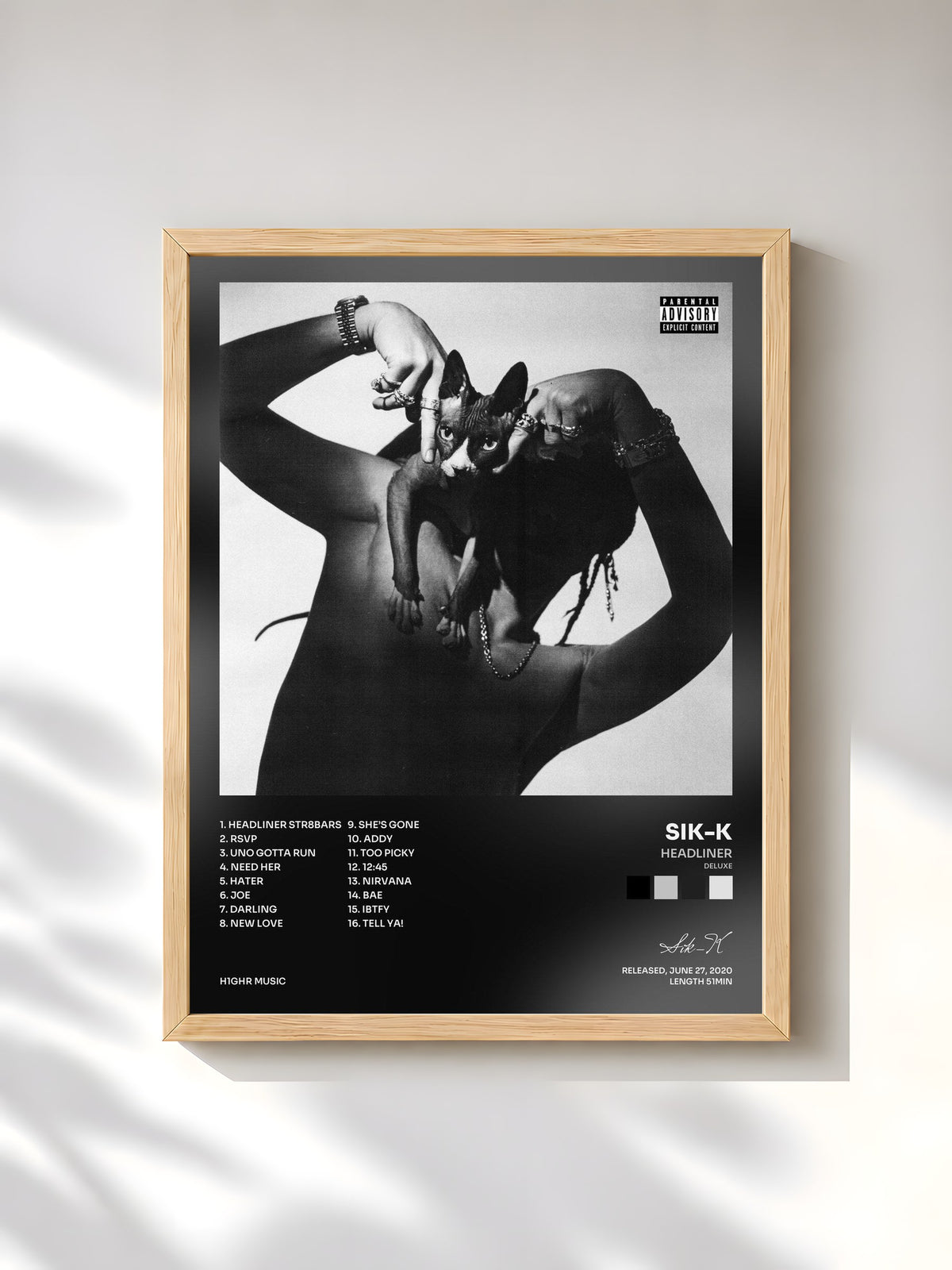 #bois Tableau de l'album HEADLINER (Deluxe) de Sik-K, cadre en bois brut, imprimé et encadré en France
