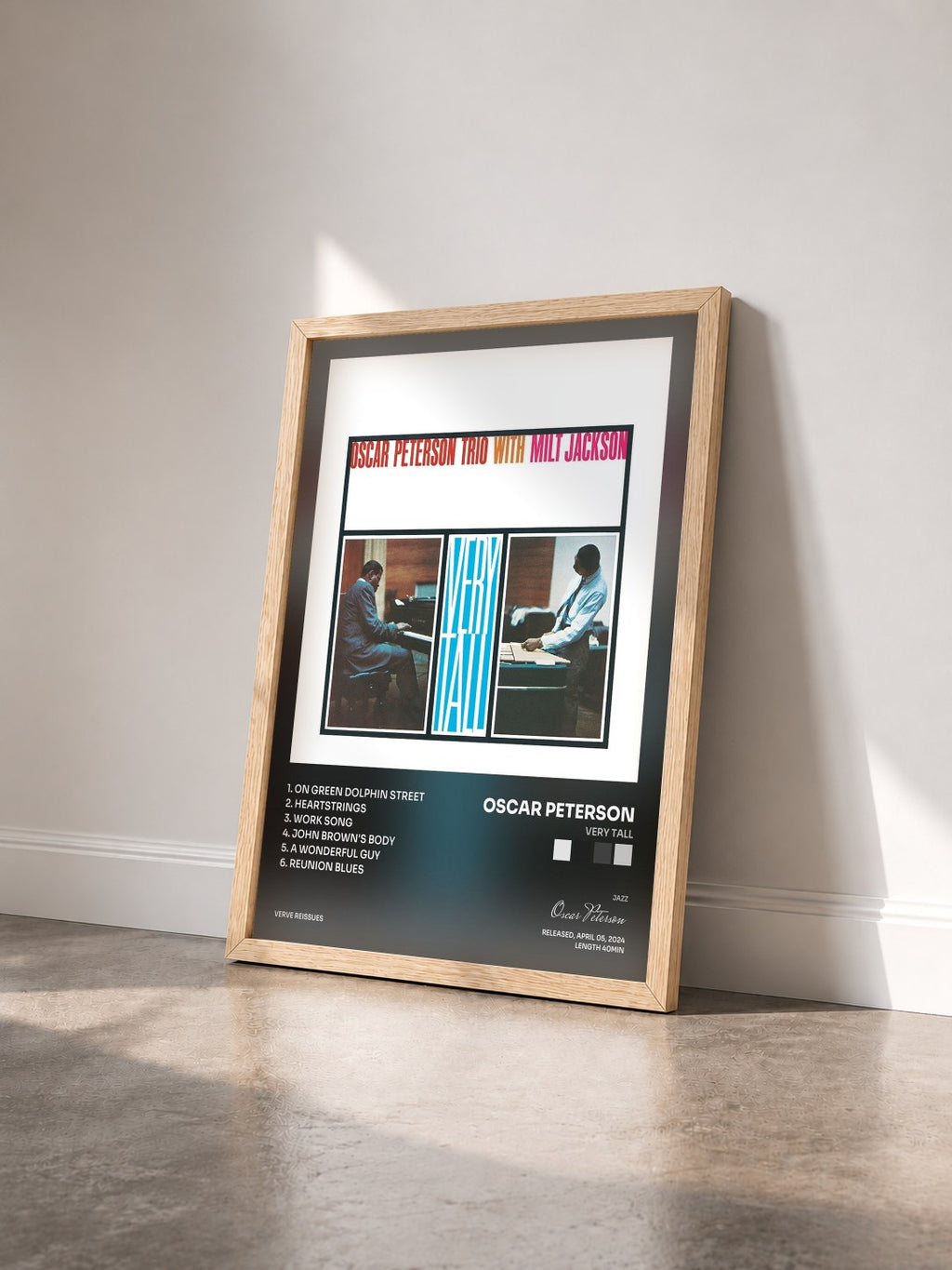 #bois Tableau de l'album Very Tall de Oscar Peterson vu de trois quarts, cadre en bois brut