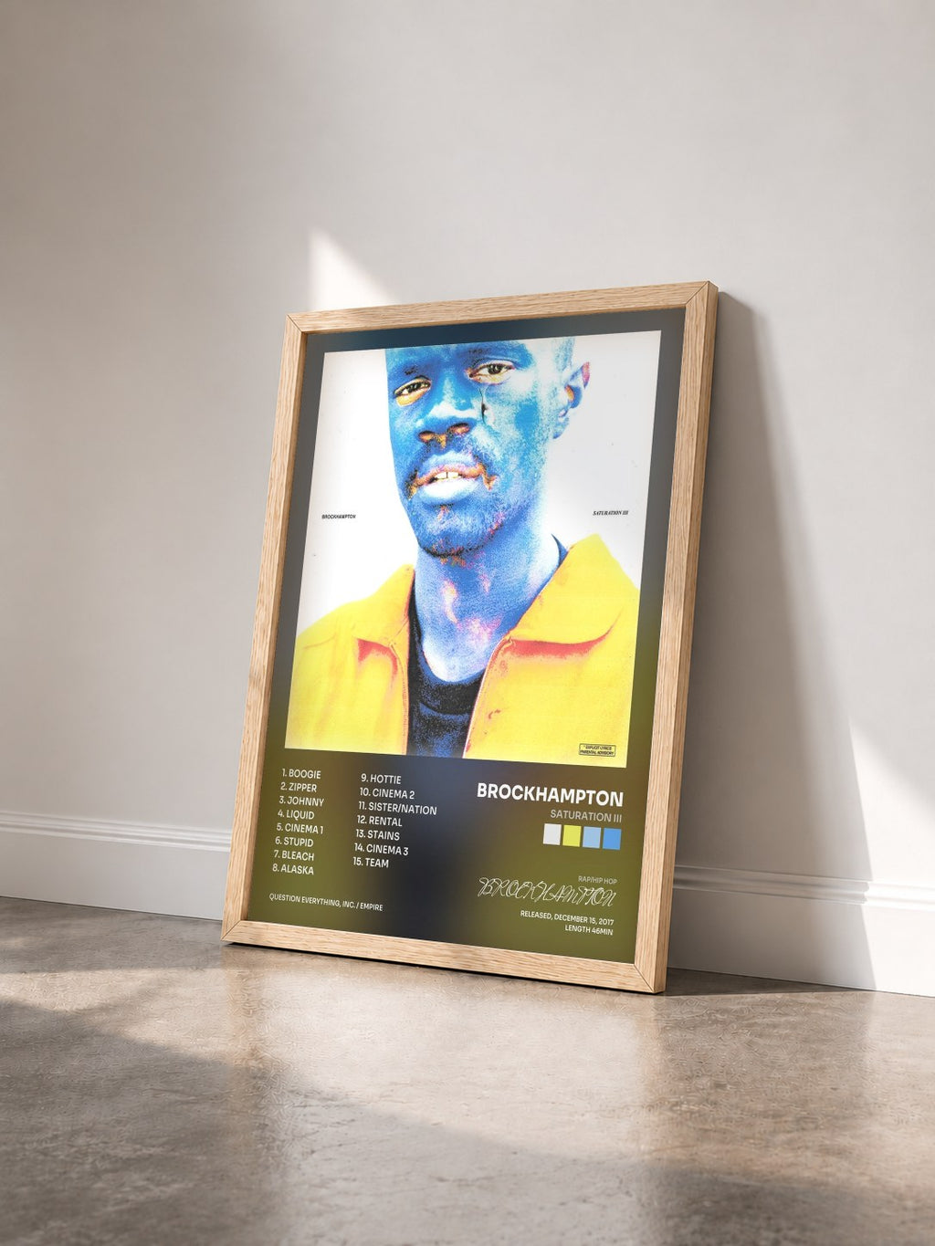 #bois Tableau de l'album SATURATION III de BROCKHAMPTON vu de trois quarts, cadre en bois brut