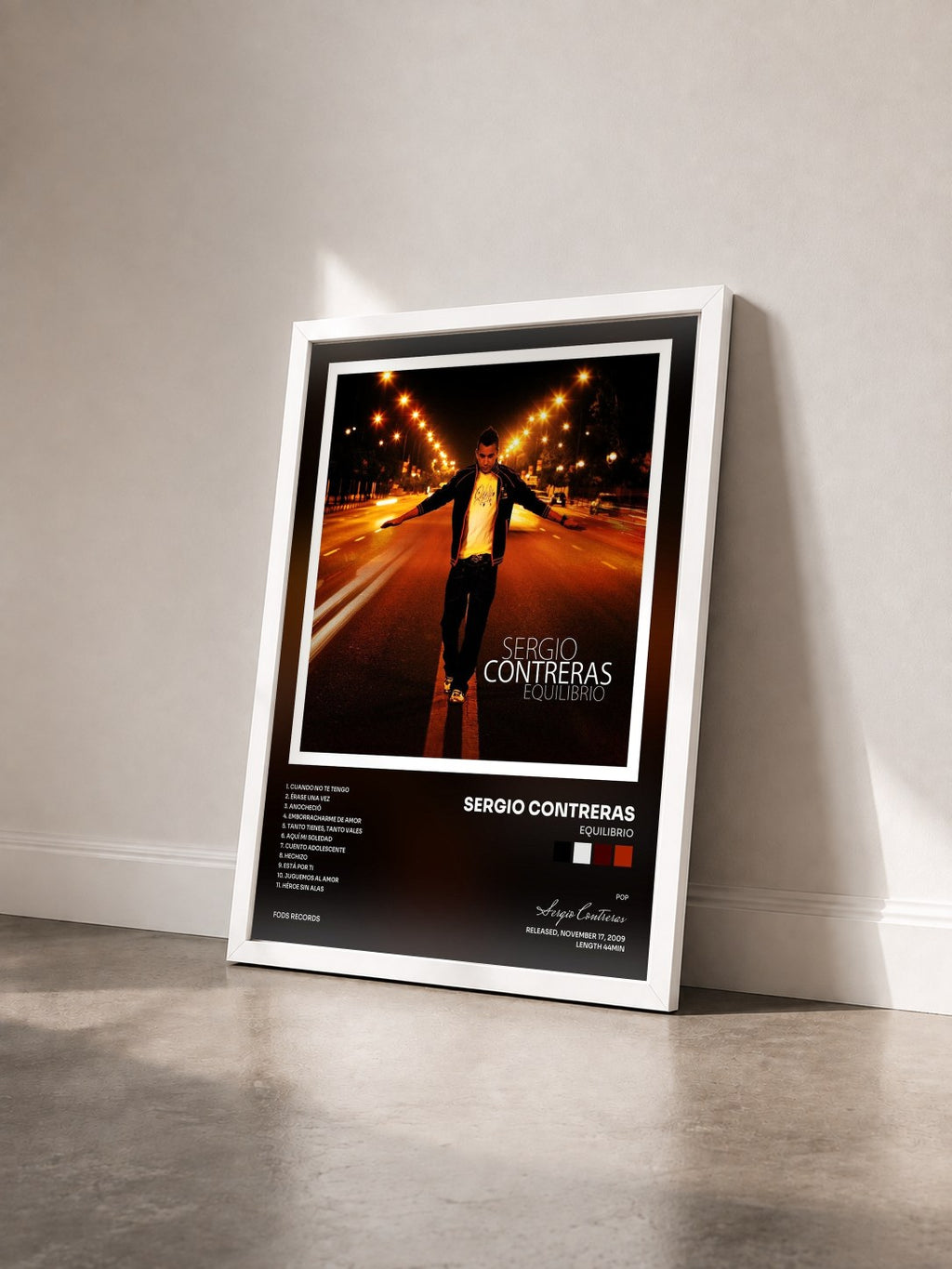 #blanc Tableau de l'album Equilibrio de Sergio Contreras vu de trois quarts, cadre blanc
