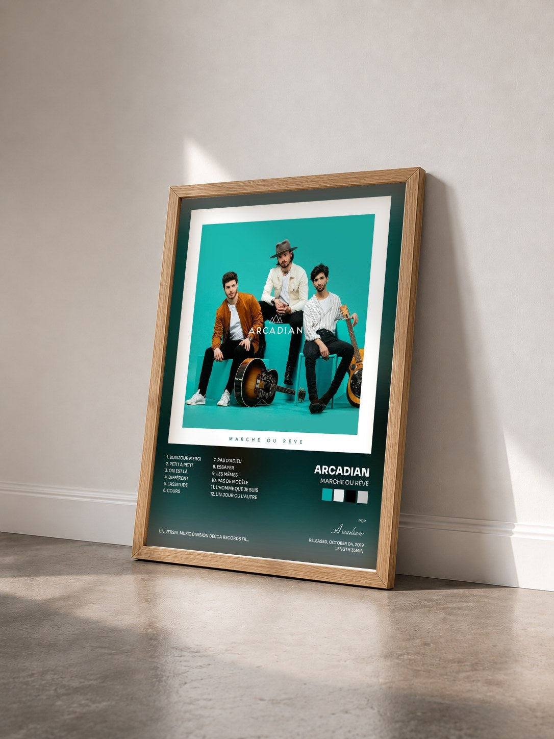 #bois Tableau de l'album Marche ou rêve de Arcadian vu de trois quarts, cadre en bois brut