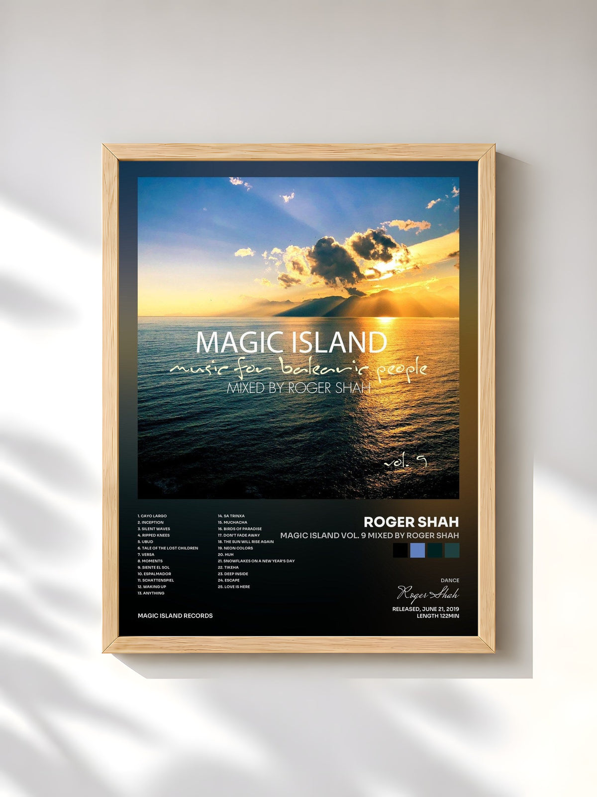 #bois Tableau de l'album Magic Island Vol. 9 mixed by Roger Shah de Roger Shah, cadre en bois brut, imprimé et encadré en France