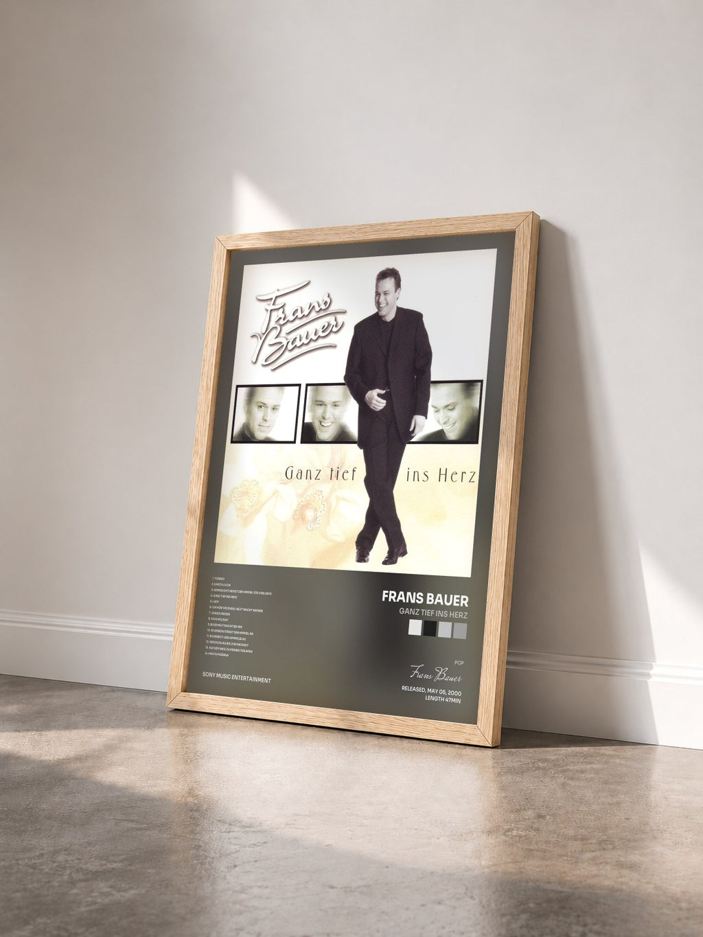 #bois Tableau de l'album Ganz Tief Ins Herz de Frans Bauer vu de trois quarts, cadre en bois brut