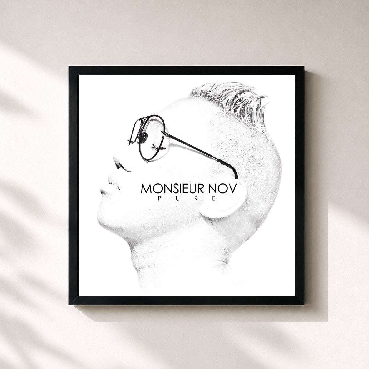 Monsieur Nov · Pure