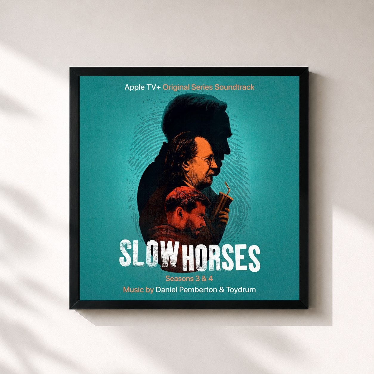 Tableau de l'album Slow Horses: Seasons 3 & 4 (Apple TV+ Original Series Soundtrack) de Daniel Pemberton, imprimé et encadré en France