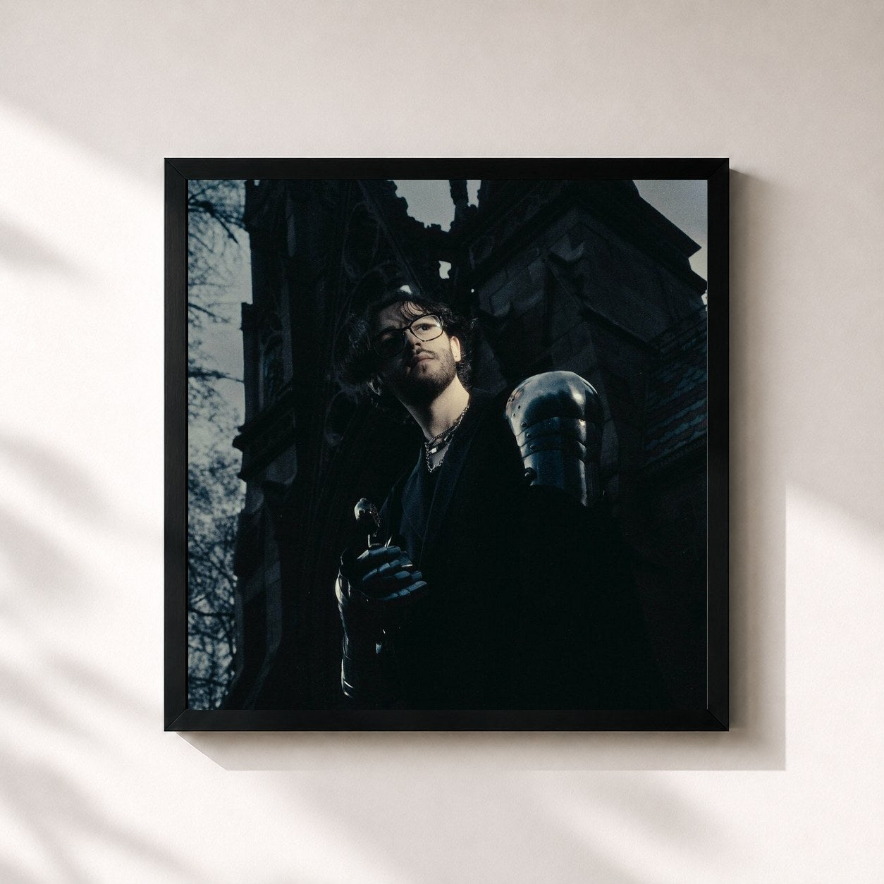 Chris Grey · THE CASTLE NEVER FALLS