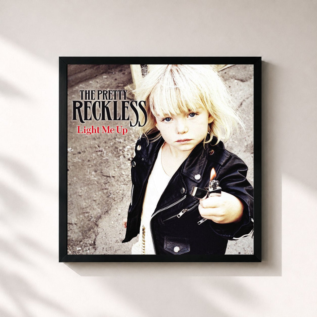 The Pretty Reckless – Light Me Up (France Version)