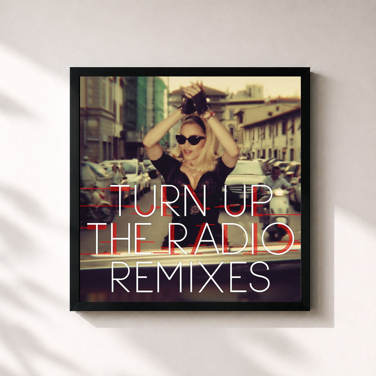 Madonna – Turn Up The Radio (Remixes)