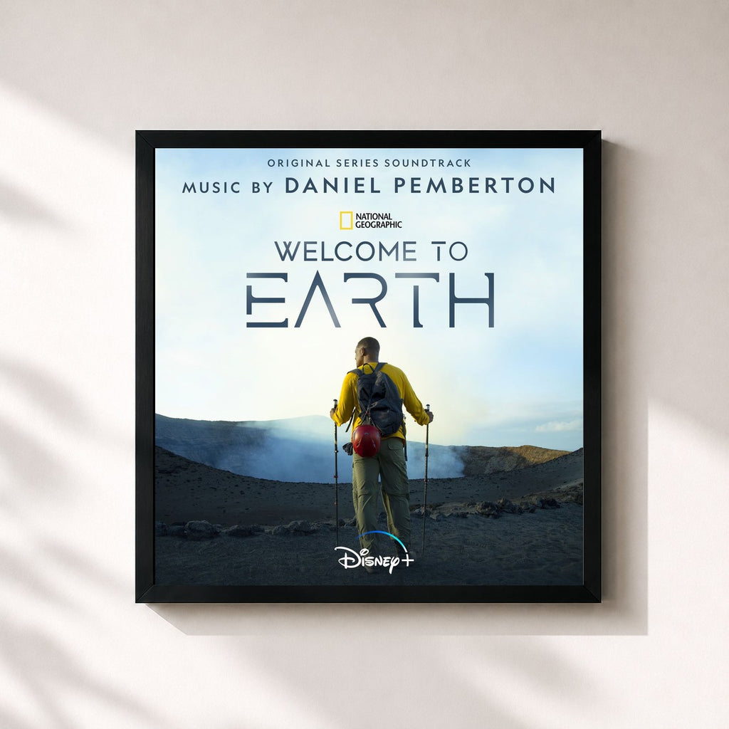 Tableau de l'album Welcome to Earth (Original Series Soundtrack) de Daniel Pemberton, imprimé et encadré en France