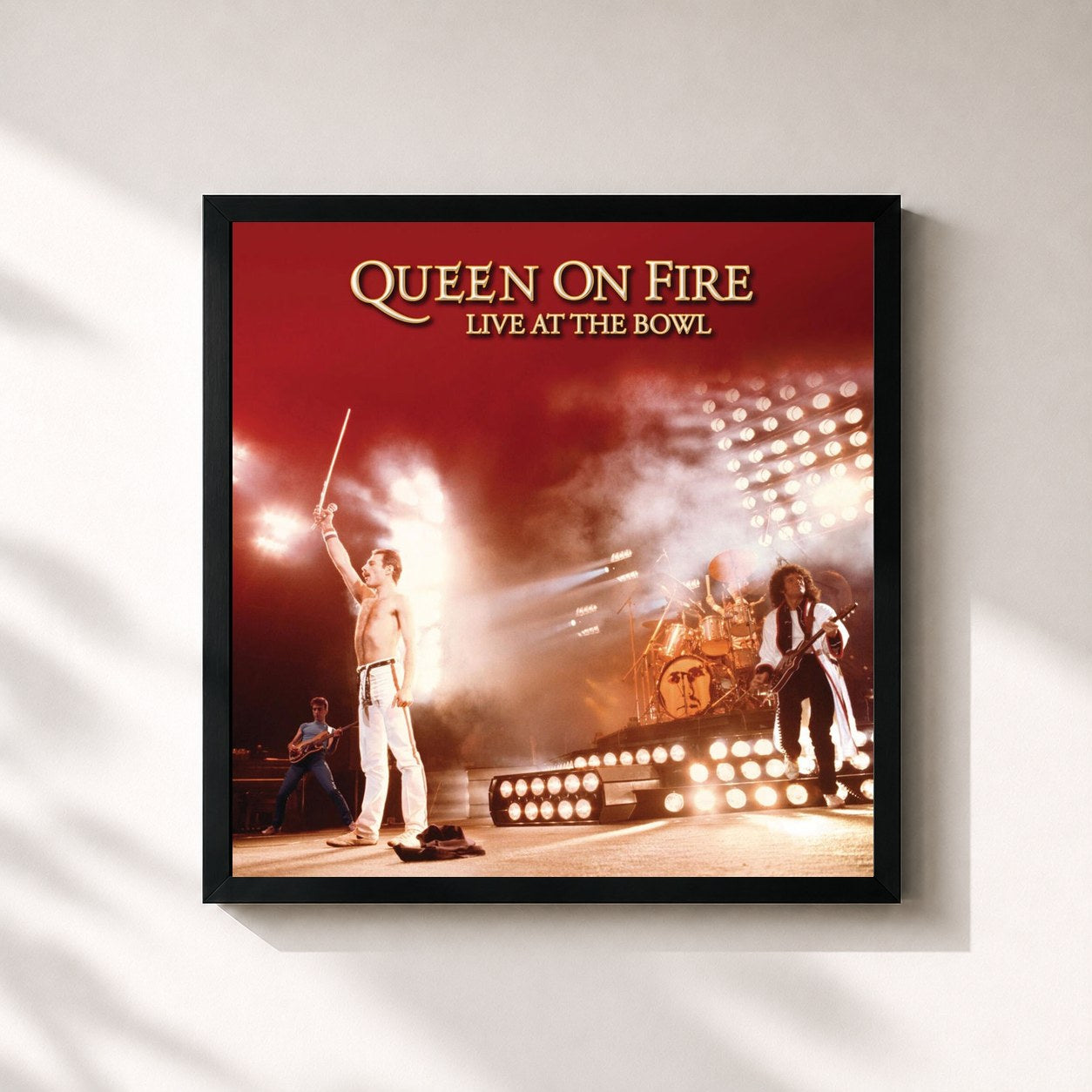 Queen – On Fire: Live At The Bowl