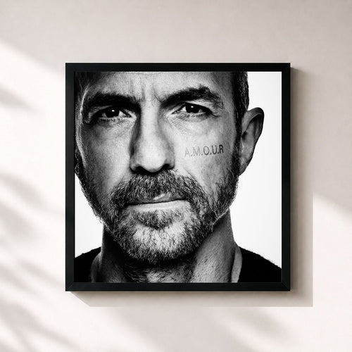 Calogero · A.M.O.U.R — Affiche encadrée
